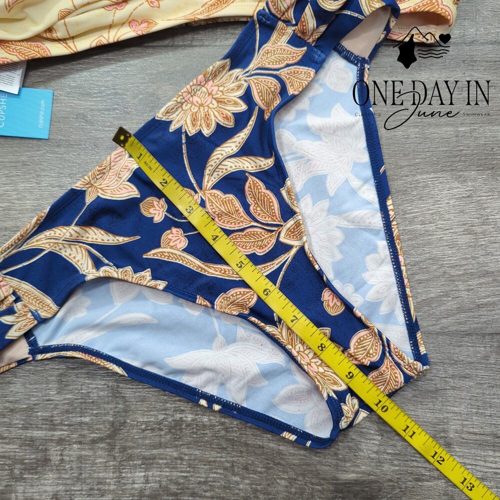 Cupshe Cross Front Bikini Swimsuit Floral Cream Navy Blue Two Piece NWT Size XL - Picture 6 of 7